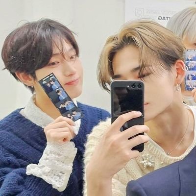 sunreunist || 20+ y.o || sun harem loml
minor? stay away from this acc.