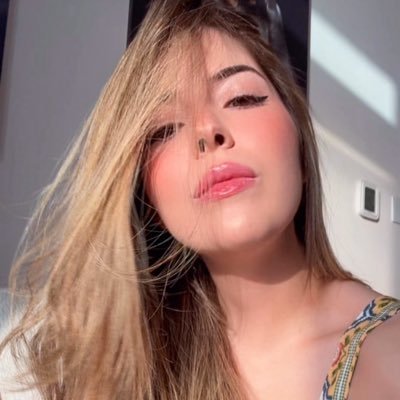 completamente apaixonada pelo @palmeiras e torcedora do @bvb // moradora de Osasco nas horas vagas