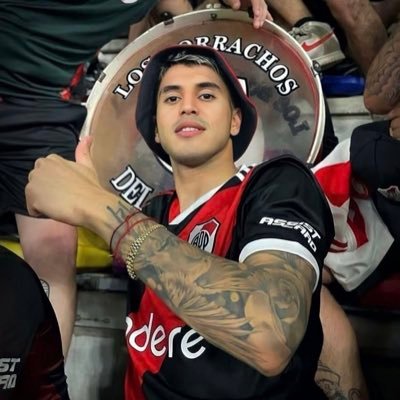 es todo humor, no se lo tomen tan literal | + 270K en Instagram