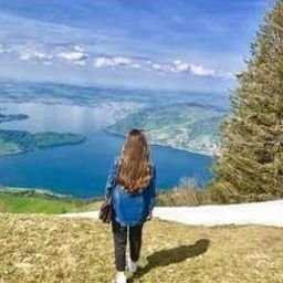 Girli2401's profile picture. 