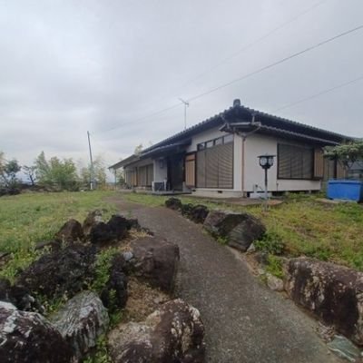 横浜市に住んでいます。
埼玉県東松山市に土地と住宅を所有しています。
現在空き家になっているので、どなたかに譲りたいと思っています。
取り扱い店は、(株)松堀不動産
電話0493-24-1111 平出
ホームページもあります。
https://t.co/uVe3UzamCv
フリーワード入力(今泉)で表示されます。