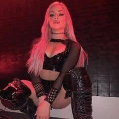 2x Women’s World Championship. 1x WWE Women’s Crown Jewel Championship. 4x Women’s Tag team World Championship. I Once objected a wedding. | Not @YaOnlyLivvOnce