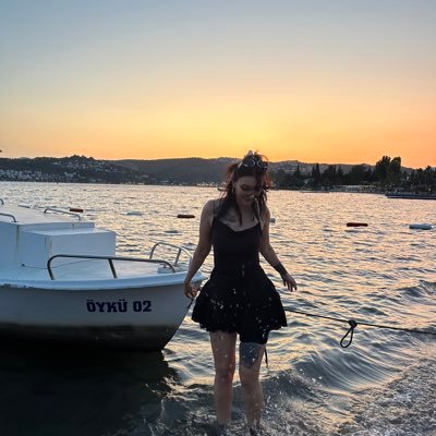 vikaenf's profile picture. 💎