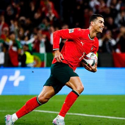 UTD__ROYAL's profile picture. Football lover 
Manchester United ♥️ 
Real Madrid 🤍 
And always open to learn