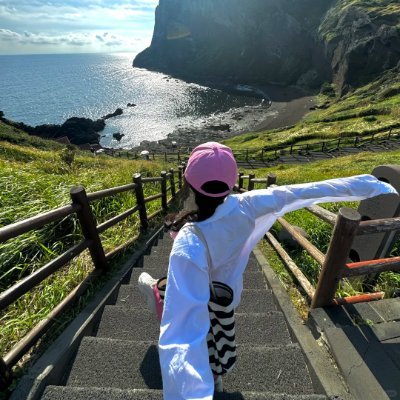 Success is not the key to happiness. Happiness is the key to success. If you love what you are doing, you will be successful😘😉