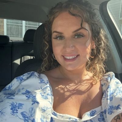 Tara_Howlett11's profile picture. just a teacher sharing my life 
happy you're here 
🌻☁️✨🇺🇸