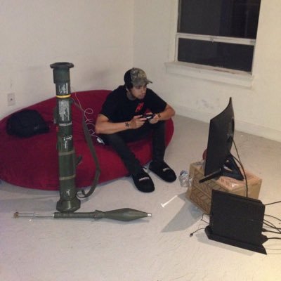 TerrismoX's profile picture. • Entertainer • Arsenal •                           Muerte Antes Del Deshonor🧧