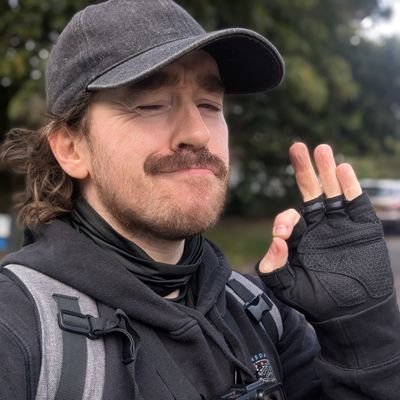 Twitch Partner delivering food around London. Catch me on @Twitch!