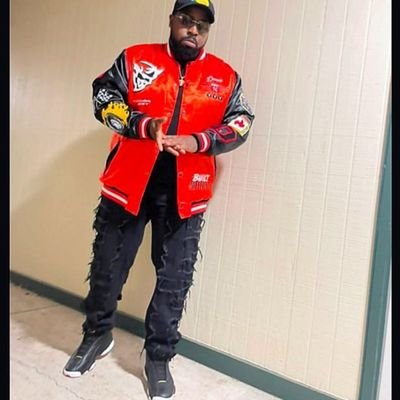 Dj Lilsay. Suave Djs Entertainment. Book with the best!!