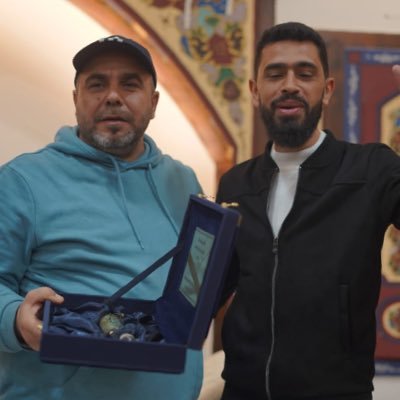 سوري من حماة عربي سني من سليل بني أمية أكره إيران المجوسيه الفارسيه الحمدلله على نعمة الاسلام