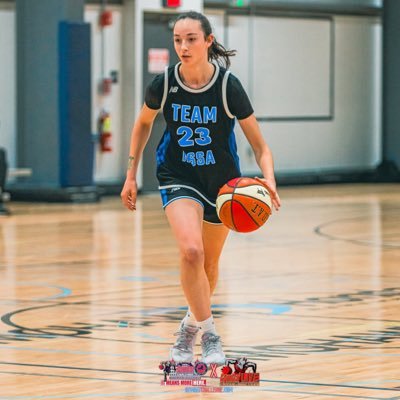Brooks School 28’ | 5'8 | PG/SG | NSSA Email: oliviaquagrello27@gmail.com Instagram: oliviaquagrello