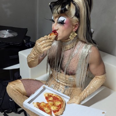 160 caratteri per una bio? Sono perfetti per un rapido elenco di tutto ciò che adoro degli omofobi. Infatti ho già finito! 🏁Drag Race Italia Season 3🏁
