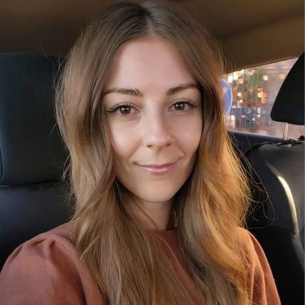 indie game dev 🎮 Bachelor of Computer Systems Student 💻 guitarist 🎸 doodler of art 🎨 skuffed twitch partner