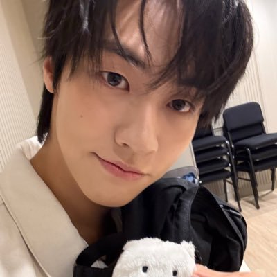 bluemoon_shot's profile picture. 셀 수 없이 많이 좋아해요 ♡