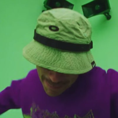 FELIZ CUMPLEAÑOS MOR 🦠 https://t.co/uB2CUGBxQw