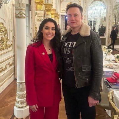 Guiding @ElonMusk's vision for a better future through Spacex, Tesla, Neuralink, and more. & Tech enthusiast, dream chaser, and innovation advocate.