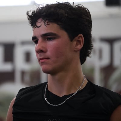 https://t.co/GOQjdVlxjf Lincoln Standing Bear Highschool 26'', 6'4, 190 hyduggar@gmail.com 531-739-7001 Football WR/FS/LS