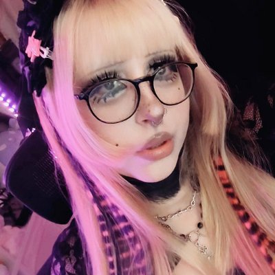 ✦ streamer de dead by daylight
𐙚 main killer
ঌ creepy-cute
𖦹 galicia, españa