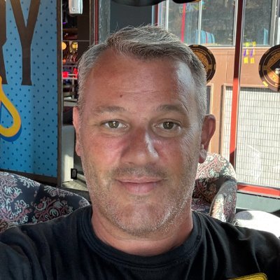Food, drones, golf, poker and Las Vegas. 🇺🇸
Drone Ops | Content Creator | Investor
Husband & Dad | DM for inquiries or licensing