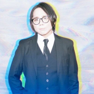 micorca(ミコルカ)のボーカル。2025年6月『ヨイノケイ』としてまったりソロ活動中。2026年、CIRQUE(シルク。SOPHIAコピーバンド)にてボーカルやります。作詞・作曲しています。