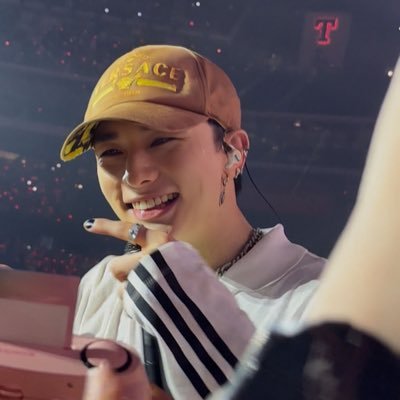 joonghongs's profile picture. #HONGJOONG #MINGI #FELIX #HAN