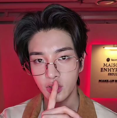 don't expect to me for anything. cause you don't know me, you just know my name. this acc is for personal use, not a parody, not to roleplay or be someone else