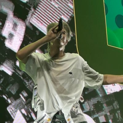 faungg0250's profile picture. always so proud of you 💖