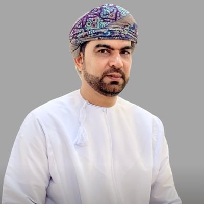 جمال الدنيا بجمال العلاقة مع الله.
(عيشوا بقلب أبيض🤍فليس على الدنيا بقاء)
-هاوي التصوير 📸🎞
-عاشق الطبيعة🏜🏝🏕