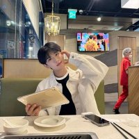 Nish | #12 (@starryichen) 's Twitter Profile