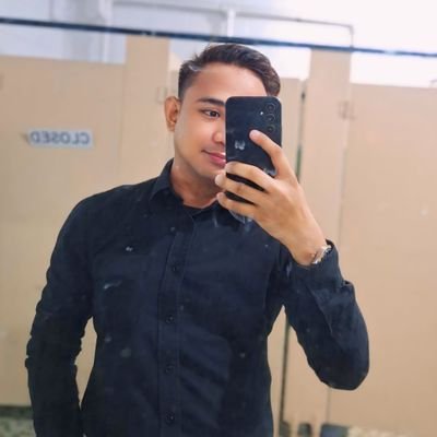 Non-smoker and non-drinker
Good hygiene and Good kisser 💋😁
Great sense of humor 😉