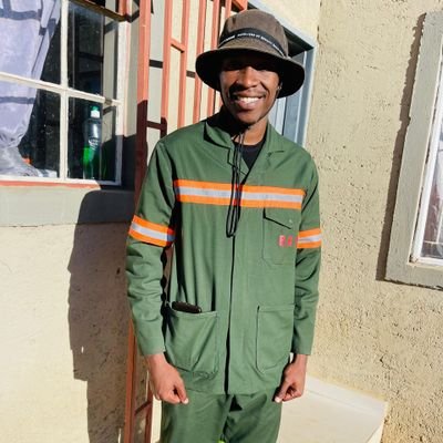 AobakweA0210's profile picture. Introvert 🙂‍↔️ certified Artisan 👷