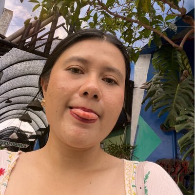 miloteteh's profile picture. wondering a fun and limitless adventure of life.