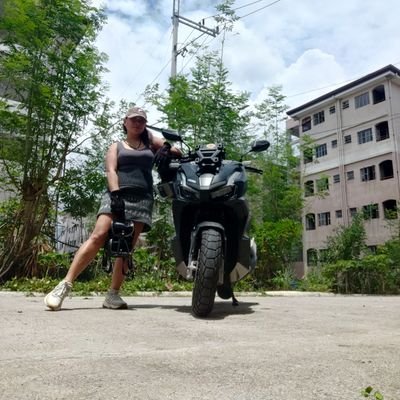 queenarleng's profile picture. She believe she could, so she did! ☝