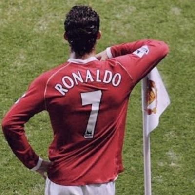 Bigwiz77's profile picture. Manchester United ❤️and wizkid fan 🦅. CR7🐐❤️
