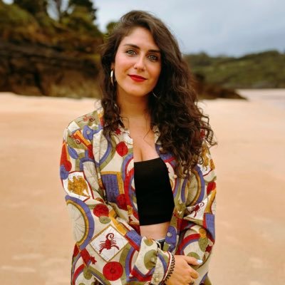 Locutora y Folclórica. Fana de Amaia Montero y Gloria Serra. Veraneante de Marina D'Or. 🌈