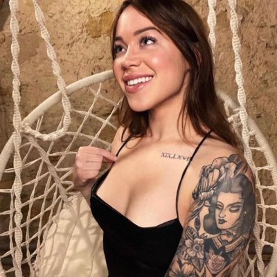 MCsharon1_'s profile picture. Life is good when the sun is up