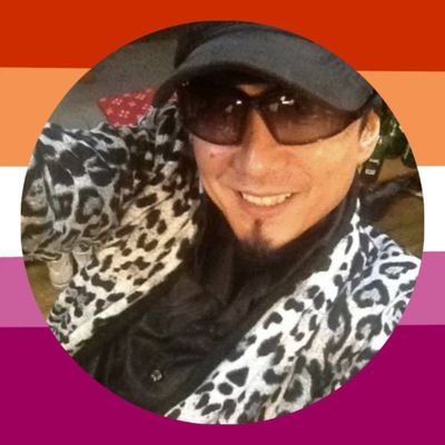 unfortunately developed an obsession for majima goro and kuroda takaya || c•mms at https://t.co/IuaEbiSugu or dms (closed but feel free to reach out!)