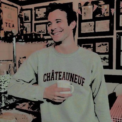 petalencore's profile picture. 