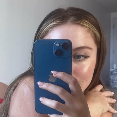 a page dedicated to worshiping brats | pussyfree & non-nude | 18+ mdni

dm's are open, hmu to simp 💕
