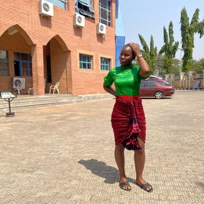 loves God, social introvert, realtor, fashionista, single mum, 420 community🌬, CFC, lazy texter, shy writer, lover girl with no love story.❤️&💡