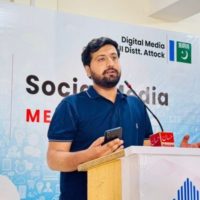 notjarar's profile picture. EE || Clouds and skies with changing color ☁️🌅