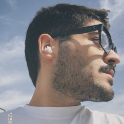 𝒜𝓁𝓂𝑜𝓈𝓉 𝒽𝓊𝓂𝒶𝓃 Profile