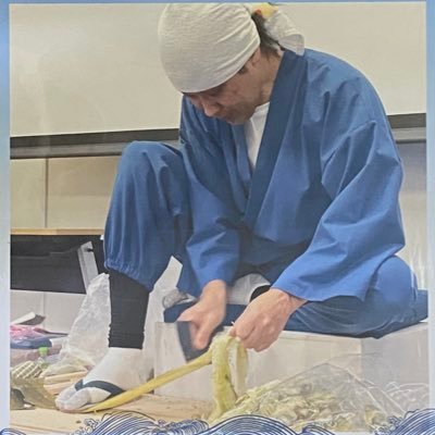 #福井県敦賀市 の名産品 #生産量日本一 #おぼろ昆布 を手すきしてます!「とろろ昆布」と『おぼろ昆布』は違うんです。インスタ https://t.co/uIVIa8oIG8 #昆布締め #北前船 #日本遺産 #和食 #料理 #腸活 #鯖寿司