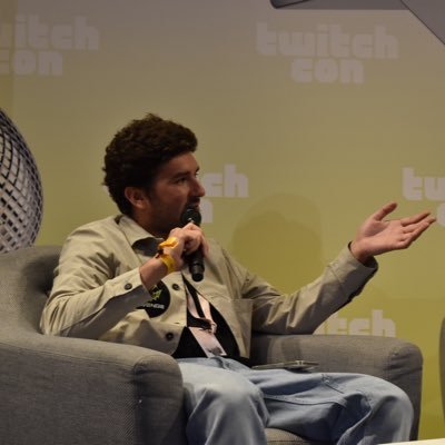 Co-Founder & CEO @EverreachLabs | Revolutionizing interactive gameplay by connecting spectators with players @_GETREVENGE_