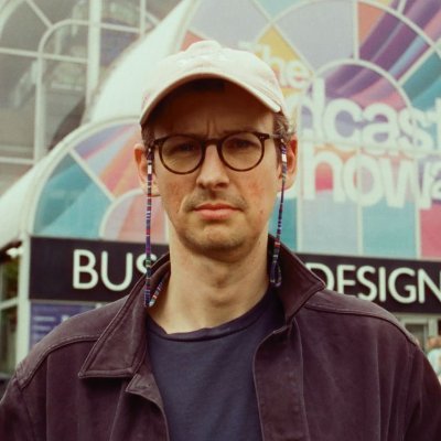 Founder of podcast agency @thelowerstreet | 5,000+ episodes, 100+ shows, 10M+ downloads for people like Pepsico, Booking(.)com, Sam Parr