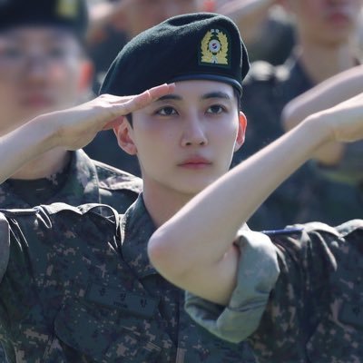 lmaoasdfgh_'s profile picture. -