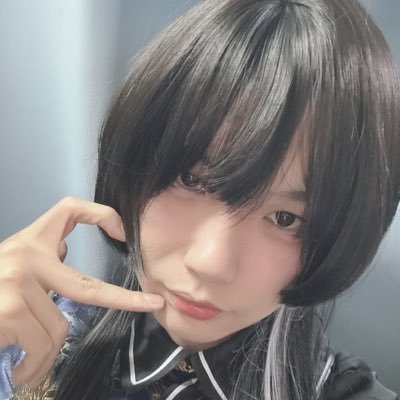 『まほうにかけられて』( @mahokakebm )アルコール依存症予備軍、現在ダイエットをしています。。。🥀 #粋がいる日は毎日が粋曜日