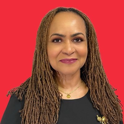 10ACDST's profile picture. Educator & LocStar🌟