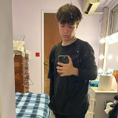 ezeeemarquez7's profile picture. Bien o mal, lo importante es que hablen