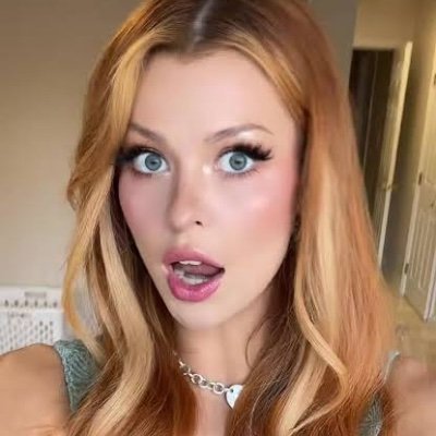 michelle_g11025's profile picture. 